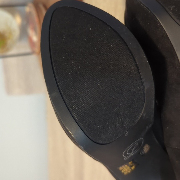 NEW!Chinese Laundry Classic Black Platform Heels - Picture 8 of 8